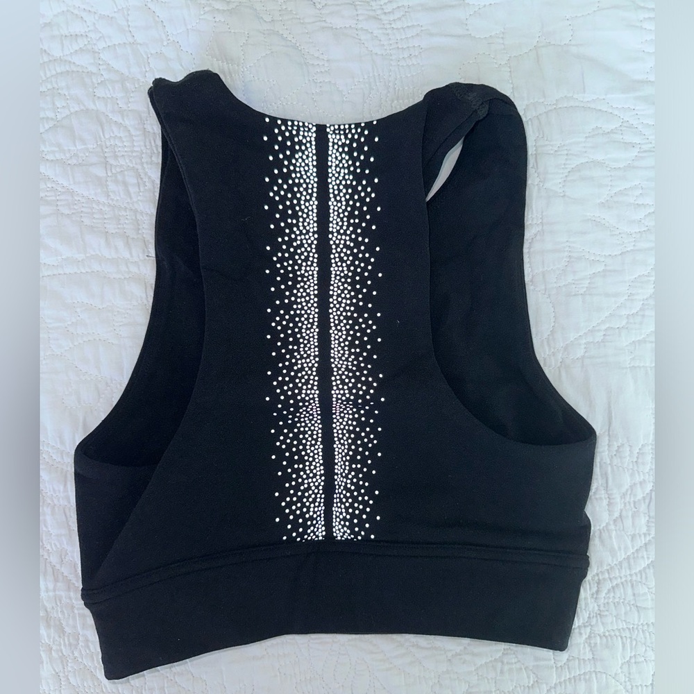 Sculpknit Reflective Fabletics Sports bra